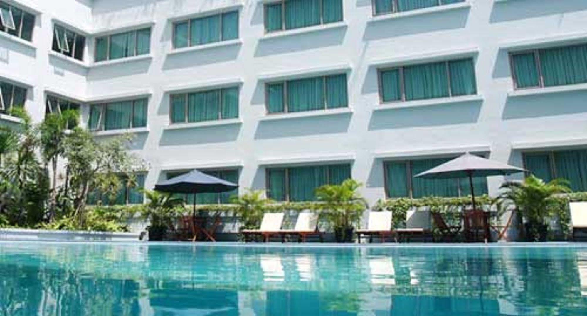 Favehotel Premier Cihampelas Bandung Luaran gambar