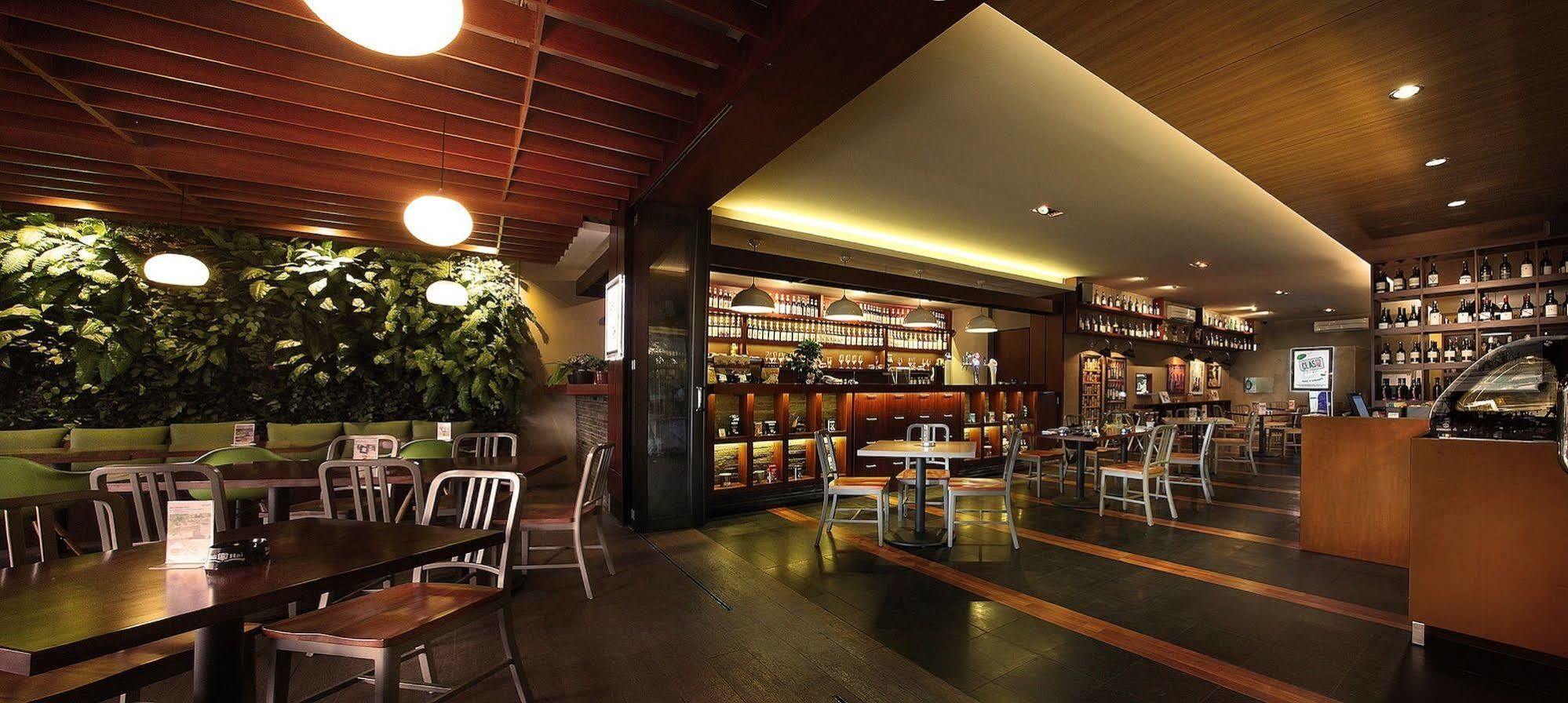 Favehotel Premier Cihampelas Bandung Luaran gambar